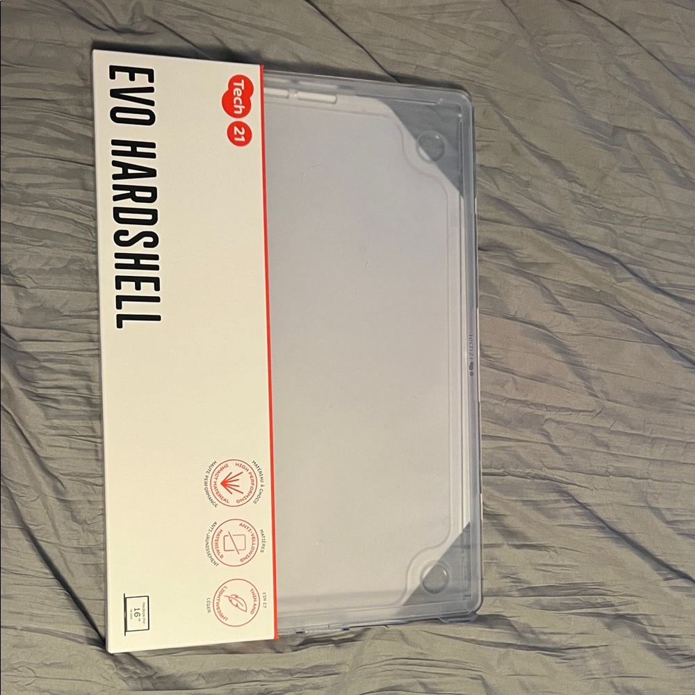 Tech21 Evo Hardshell Transparent Case